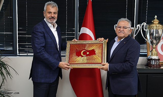 Kayseri Büyükşehir Belediye Başkanı Büyükkılıç'tan Hatay'a Destek Ziyareti