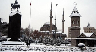 Kayseri’de Bugün Hava Durumu: Doğu İlçelerde Kuvvetli Yağış Uyarısı