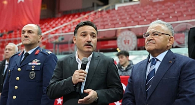 Kayseri’de Şehitler İçin Hüzün ve Dua Gecesi: Protokol ve Şehit Aileleri Mevlid Programında Buluştu