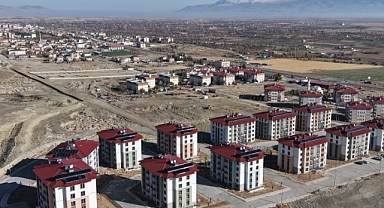 Kayseri Yeşilhisar’da TOKİ Heyecanı! 236 Konut Hak Sahiplerine Teslim Edildi