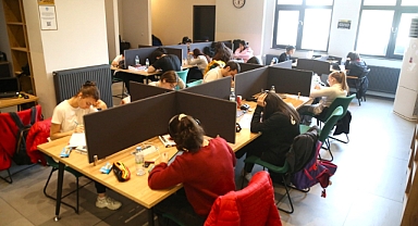 Melikgazi’nin Akıl Küpü Kütüphaneleri Ara Tatilde Dolup Taşıyor