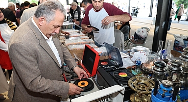 Talas’ta Antika Rüzgarı Yeniden Esiyor: Nostalji Tutkunları Bu Pazar Talas’ta Buluşuyor!