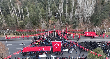 BAŞKAN BÜYÜKKILIÇ: “17 ARALIK, KAYSERİ’NİN VİCDANINA KAZINMIŞ BİR GÜNDÜR”