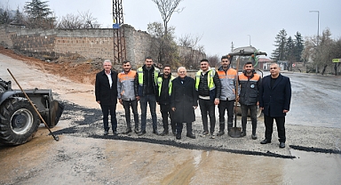 Başkan Büyükkılıç Talas’ta Altyapı ve Asfalt Çalışmalarını İnceledi