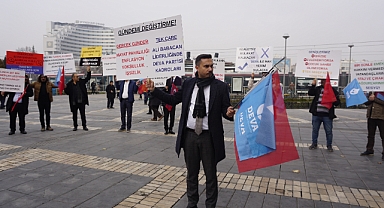 DEVA Partisi Kayseri İl Başkanlığı'ndan Bürüngüz Camii Önünde Sessiz Protesto ve Basın Açıklaması
