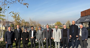 Hulusi Akar, Kayserili Gazetecilerle Buluştu: Kent Gündemi ve Projeler Masaya Yatırıldı