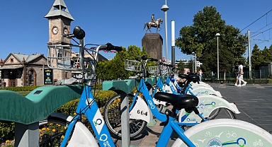 KAYBİS 2025’TE TARİH YAZDI: KAYSERİLİLER BİSİKLETLE DÜNYAYI 108 KEZ TURLADI