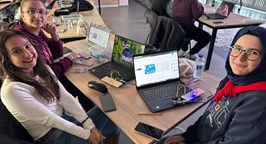 Kayseri Bilişim Akademisi’nden Öğretmen Adaylarına Ücretsiz Robotik Kodlama Eğitimi