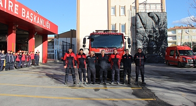 Kayseri İtfaiyesi, Kırıkkale’deki Kimya Fabrikası Yangınına Destek İçin Yola Çıktı