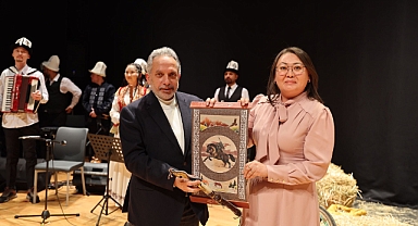 Kayseri Talas’ta Cengiz Aytmatov Görkemli Programla Anıldı