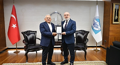 Kayseri Üniversitesi’nden Başkan Büyükkılıç’a Gastronomi Teşekkürü