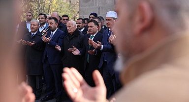 Vali Gökmen Çiçek'ten Seyyid Burhaneddin-i Veli Anmasında Duygu Yüklü Mesaj