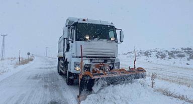 Yoğun Karla Mücadele! Kayseri’de 286 Mahalle Yolu Açıldı