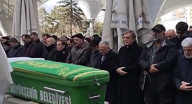 Abdullah Gül’ün Acı Günü: Yengesi Firdes Gül Son Yolculuğuna Uğurlandı