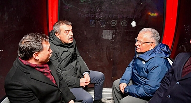 Bakan Tekin Erciyes’te: Başkan Büyükkılıç’tan Gece Kayağında Sürpriz Buluşma