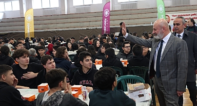 Başkan Çolakbayrakdar: Güçlü Türkiye’nin Temeli Gençlerimizdir