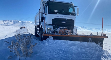 Kar ve Tipi Engel Olmadı: Büyükşehir Kırsalda Tüm Yolları Açtı