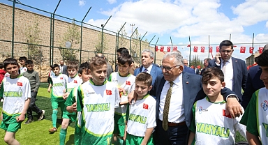 Kırsalda Gençlere 97 Milyon TL’lik Dev Yatırım: Kayseri’de 106 Oyun Alanı ve Spor Sahası Hizmete Girdi
