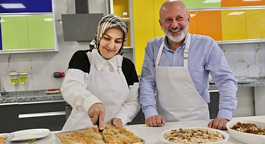 Kocasinan Akademi’de Kadınlar “Yaş Pasta Yapım Atölyesi” ile Aile Bütçesine Katkı Sağlıyor