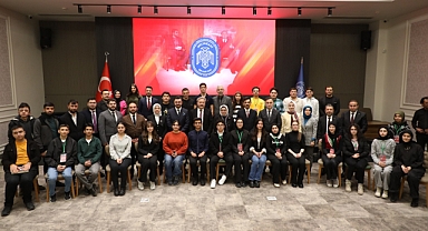 Mektep Melikgazi'de Yetişen Gençler Geleceğe Işık Oluyor