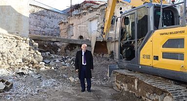 Yahyalı'da Metruk Binalara Kararlı Müdahale: Fevzi Çakmak Mahallesi'nde Çalışmalar Başladı