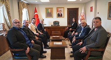 AK Parti Heyeti Özvatan Kaymakamı Yılmaz’ı Ziyaret Etti