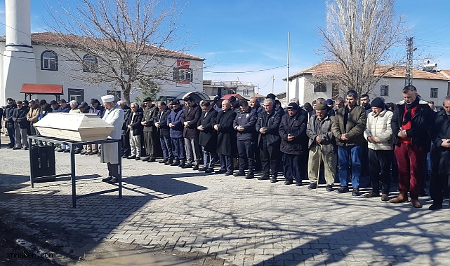 Almanya’da Hayatını Kaybeden Kıbrıs Gazisi Mehmet Özdamar, Kayseri Yahyalı’da Toprağa Verildi