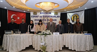 Argıncık Esnaf Odası’nda Sayit Akpınar Yeniden Başkan Seçildi