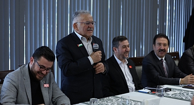 Başkan Memduh Büyükkılıç STK’larla Buluştu: Kartal Kavşağı İhalesi Tamamlandı