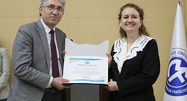 ERÜ’de “Uzay Radyasyonunda Hayatta Kalmak” Konferansı: Prof. Dr. Bilge Demirköz Uzayda Radyasyon Gerçeğini Anlattı