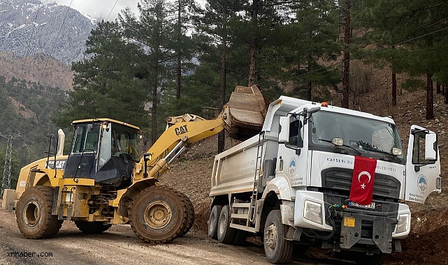 Kayseri Büyükşehir Belediyesi’nden Yahyalı’da Sel ve Heyelan Sonrası Hızlı Müdahale: Kapanan Yollar Açıldı
