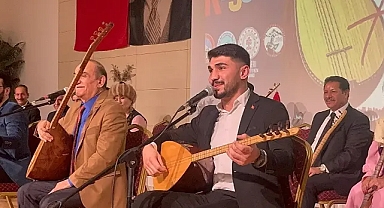 Kayseri’de Âşıklar Şöleni Yoğun İlgi Gördü: Salon Yetersiz Kaldı