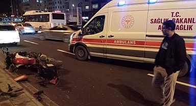 Kayseri’de motosiklet yayaya çarptı: 2 kişi yaralandı