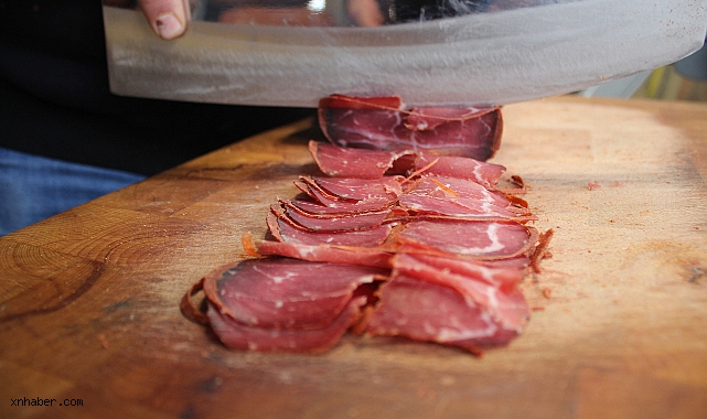 Kayseri’de Ramazan Öncesi Pastırma Fiyatları 4 Bin 500 TL’ye Kadar Çıktı