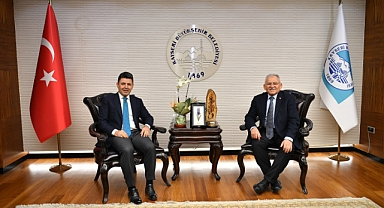 Kayseri’de Ulaşım Vizyonu Masada: Başkan Büyükkılıç, Bakan Yardımcısı Poyraz ve Genel Müdür Eyigün’ü Ağırladı