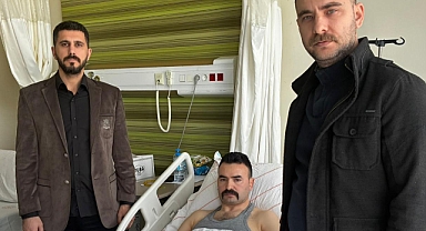 Kayseri’de Yaralanan Özel Harekat Polisine Emniyet Teşkilatı Sendikası’ndan Anlamlı Ziyaret