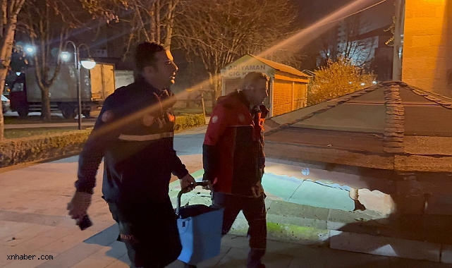 Kayseri Mimarsinan Parkı'nda Yangın: İtfaiye Kovalı Müdahaleyle Söndürdü