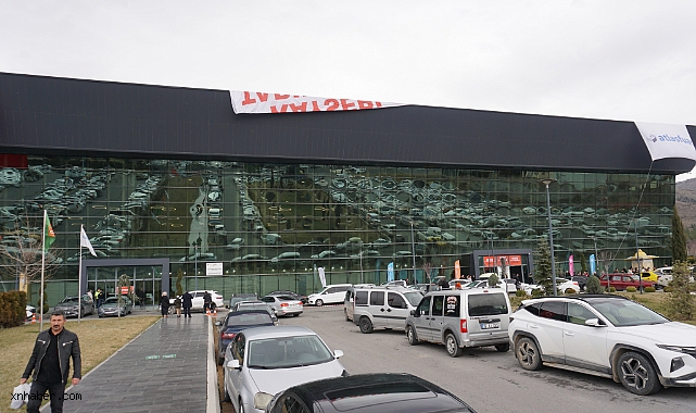 Kayseri Tarım Fuarı Kapılarını Açtı: 15 Ülkeden 900 Firma OSB Fuar Merkezi’nde Buluştu