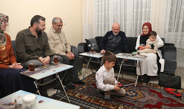 Kocasinan Belediye Başkanı Çolakbayrakdar: “Ramazan’da Çalınmadık Kapı, Girilmedik Gönül Bırakmayacağız”