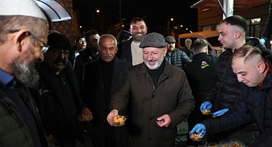 Kocasinan’da Ramazan Bereketi: Başkan Çolakbayrakdar Her Gün Bir Mahallede Vatandaşlarla Buluşuyor