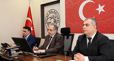 Talas’ta Ortak Akıl Toplantısı: Başkan Mustafa Yalçın’dan Hizmet Kalitesini Artırma Mesajı