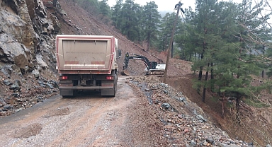 Yahyalı'da Sağanak Yağış Yolu Vurdu: Kapuzbaşı–Ulupınar Güzergahında Hasar