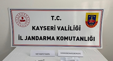 Yahyalı’da Şüpheli Araçtan Uyuşturucu Atıldı: 2 Kişi Gözaltında