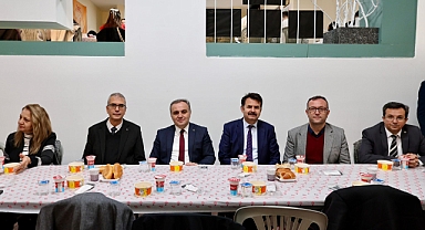 Erciyes Üniversitesi’nde Eczacılık Fakültesi Öğrencileriyle Duygusal İftar Buluşması