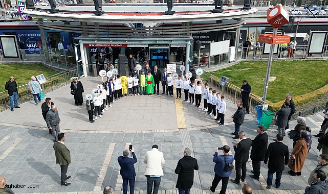 Kayseri'de Toplu Taşımada Yeni Dönem: 'Nezaket Yolda Kalmasın' Projesi Başladı