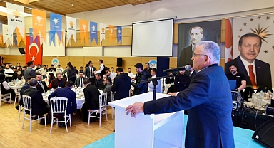 Genç Dostu Başkan Büyükkılıç, Kayseri’de Gençlerle İftar Sofrasında Buluştu