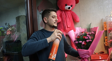 Kayseri’de 8 Mart yoğunluğu: Çiçekçilerde gül 250 TL, buketler bin TL’den satılıyor