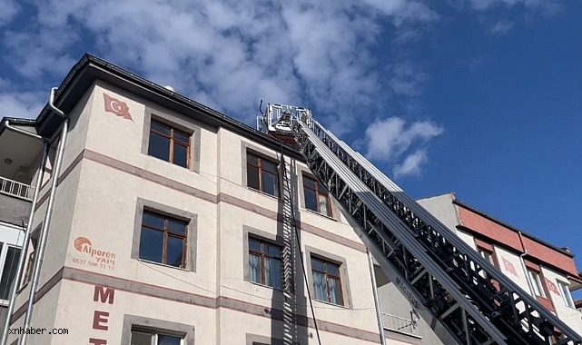 Kayseri’de Apartmanın Bacasında Yangın: İtfaiye Ekipleri Müdahale Etti