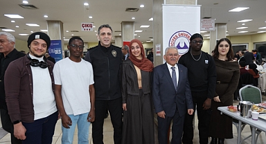 Kayseri’de Ramazan Ruhu: Başkan Büyükkılıç, Öğrenciler ve Siyasi Temsilcilerle İftarda Buluştu