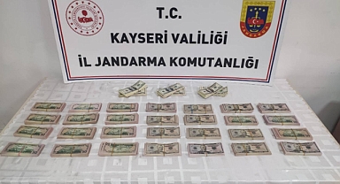 Kayseri’de Sahte Dolar Operasyonu! Çantadan 3 Bin Adetten Fazla Sahte Banknot Çıktı